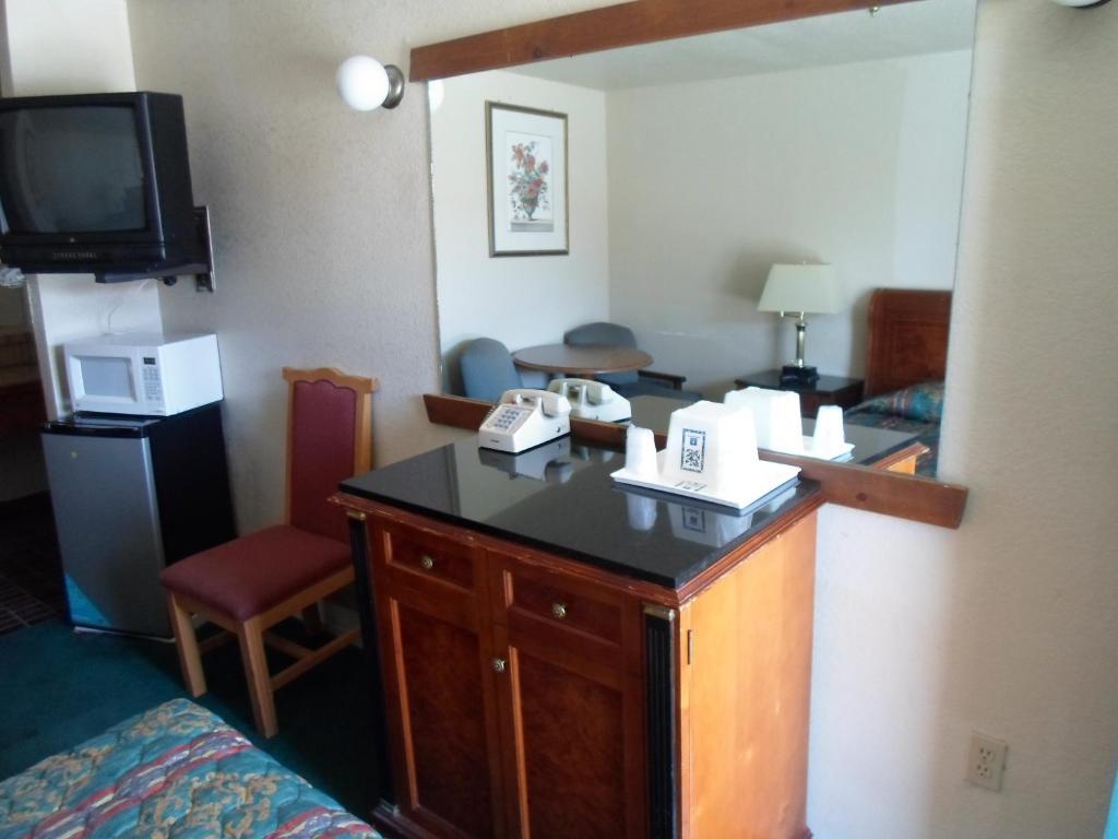 Budget Inn Морган-Гілл Номер фото